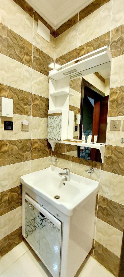 Address Sharurah Hotel エクステリア 写真