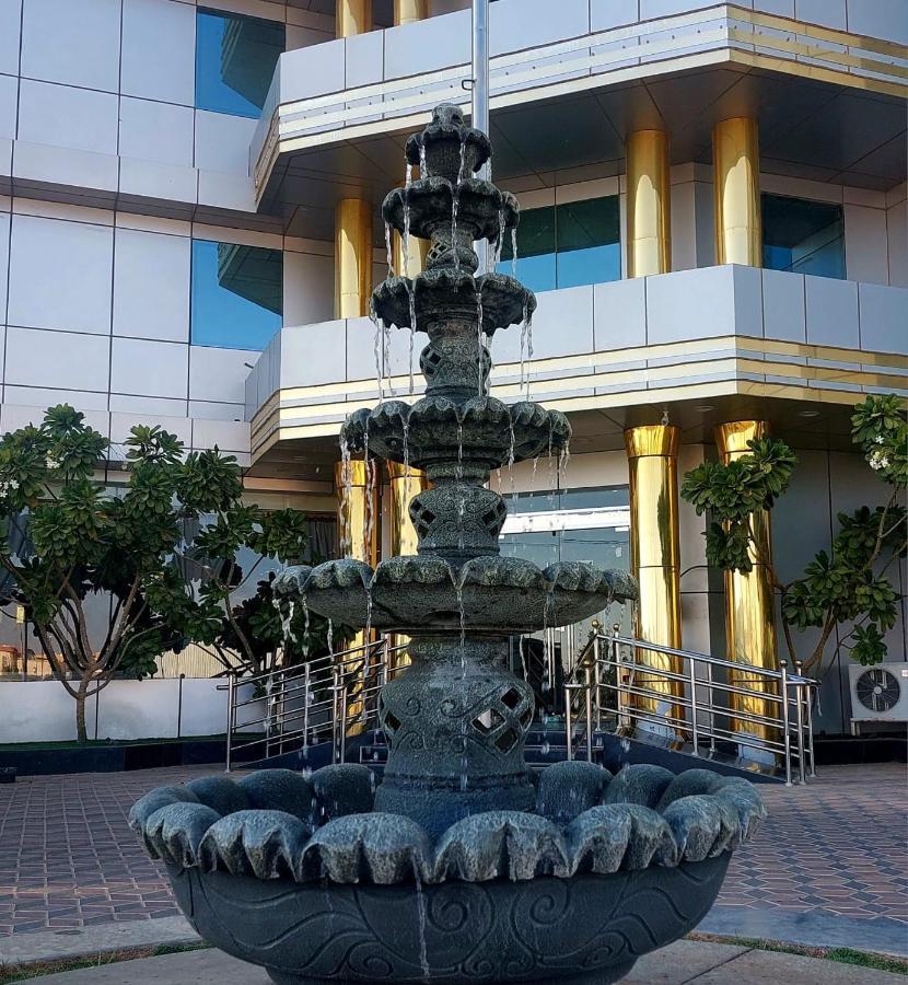 Address Sharurah Hotel エクステリア 写真